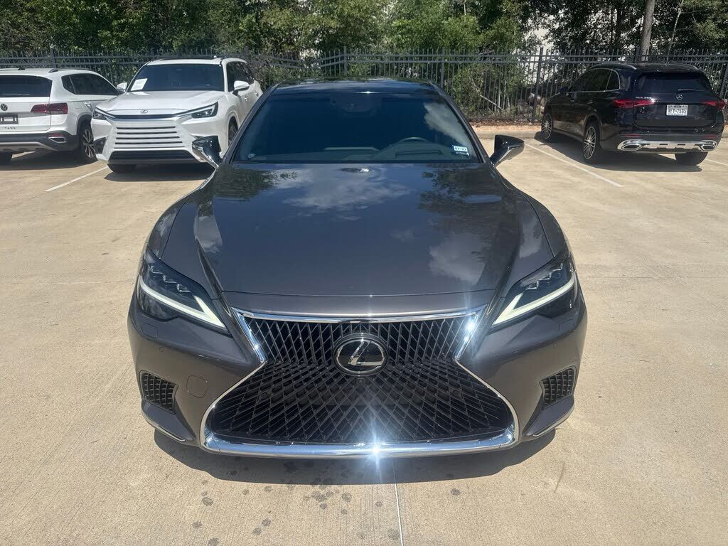 2023 Lexus LS