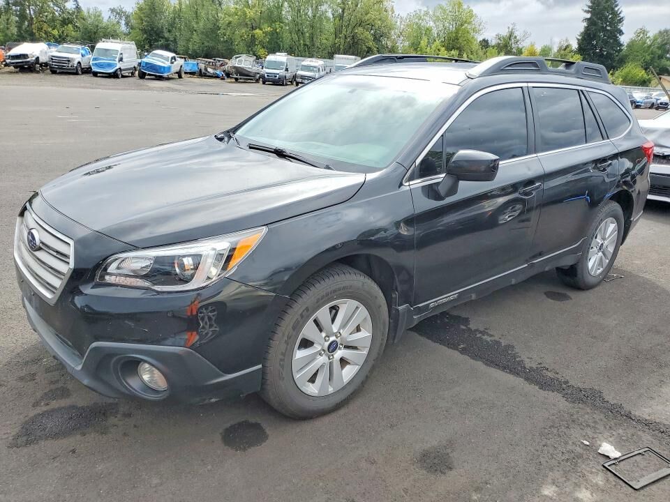 2015 SUBARU Outback