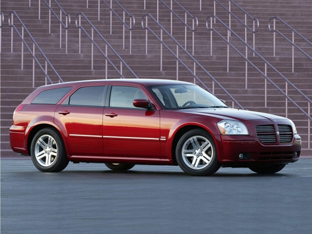 2005 DODGE Magnum