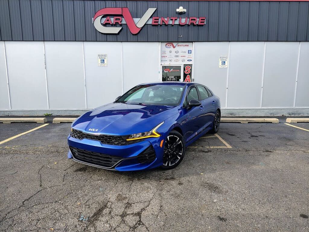 2022 KIA K5