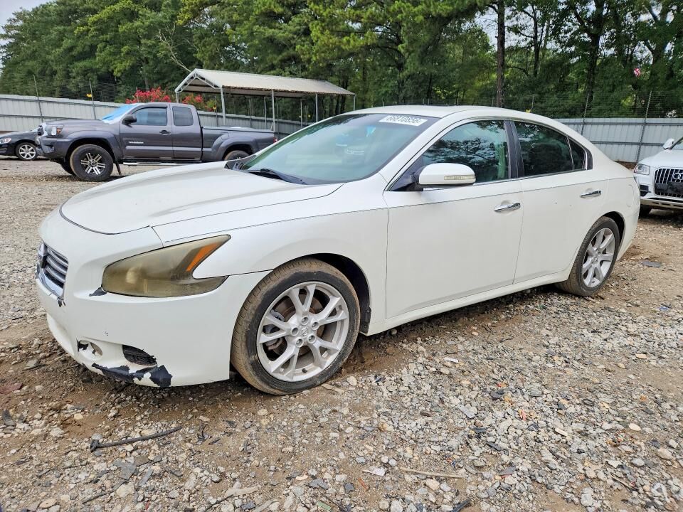 2013 NISSAN Maxima