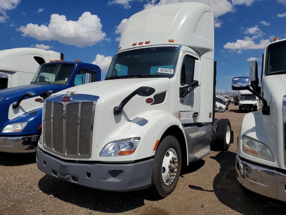 2015 PETERBILT 579