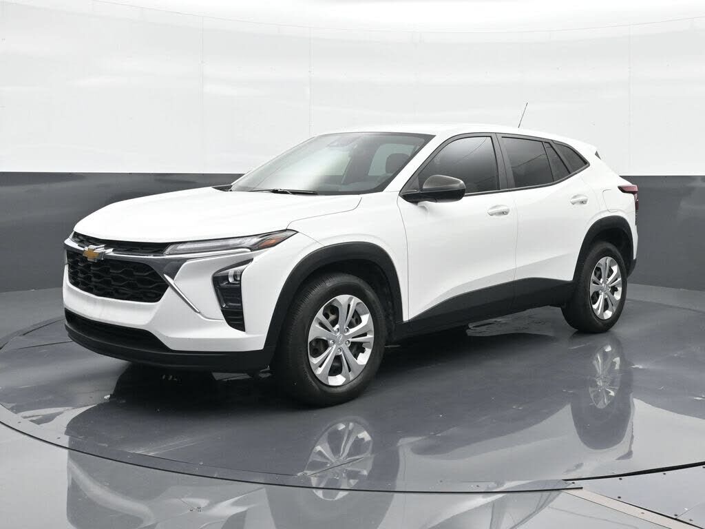 2024 CHEVROLET Trax