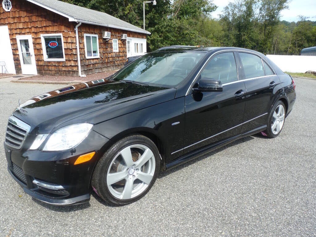 2012 MERCEDES-BENZ E-Class