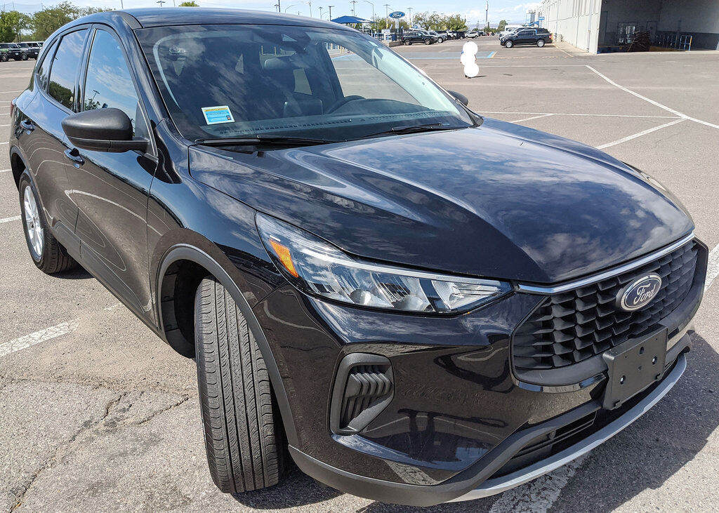 2025 FORD Escape