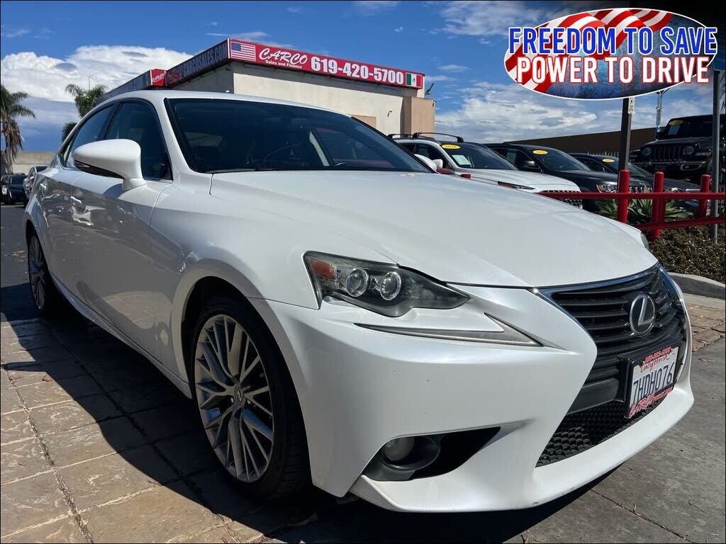 2014 LEXUS IS