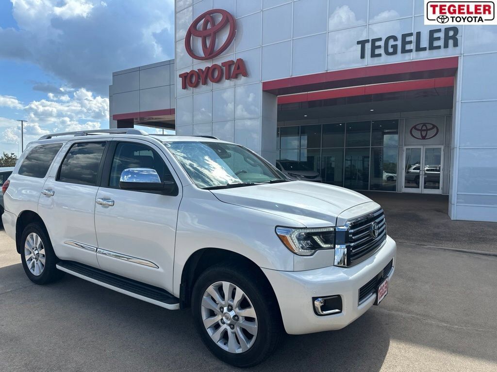 2018 TOYOTA Sequoia