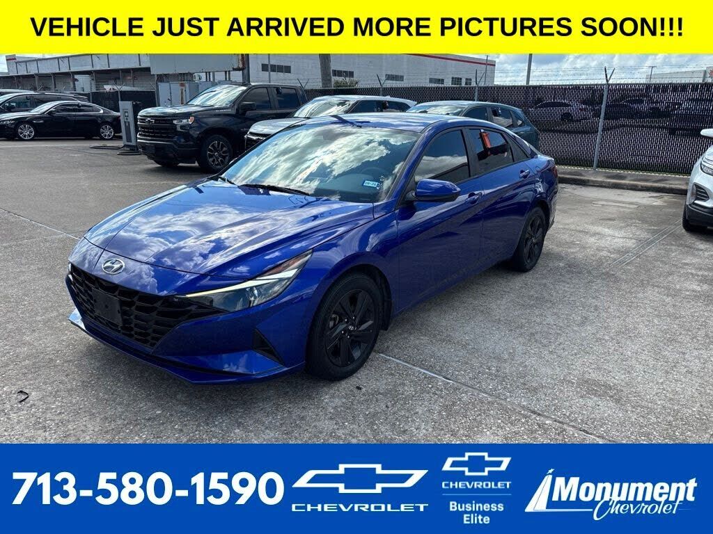2023 HYUNDAI Elantra