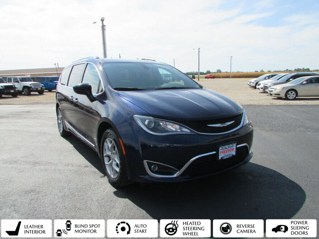 2020 CHRYSLER Pacifica