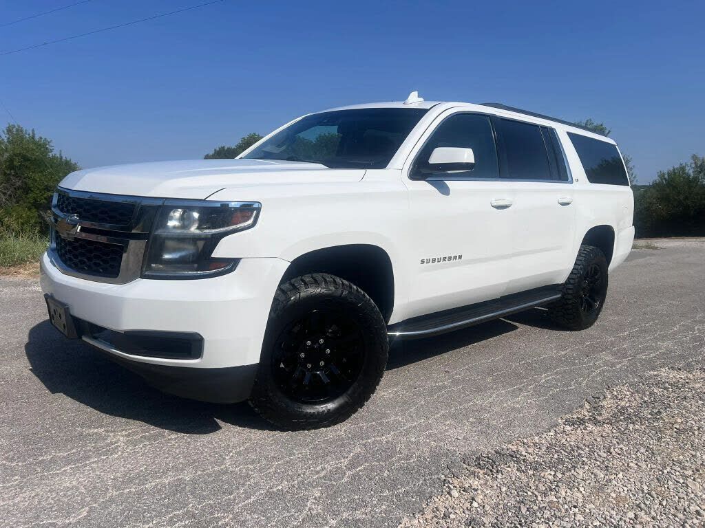 2016 CHEVROLET Suburban