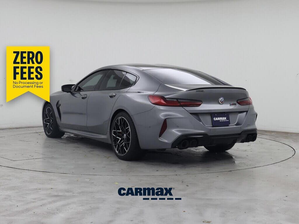 2023 BMW M8