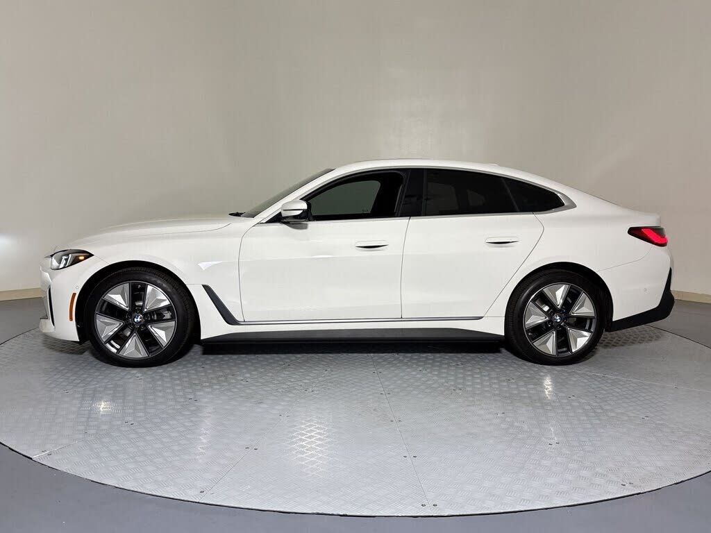2026 BMW i4