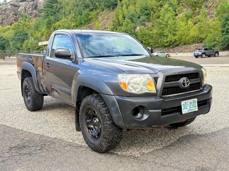 2011 TOYOTA Tacoma