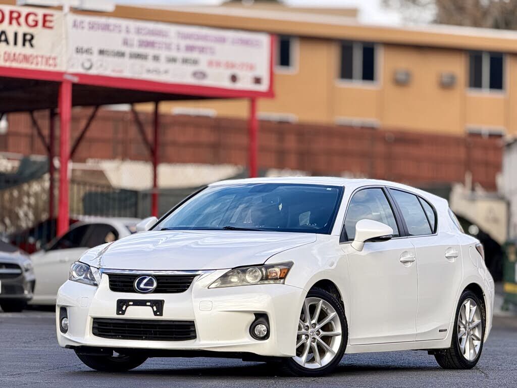 2013 LEXUS CT