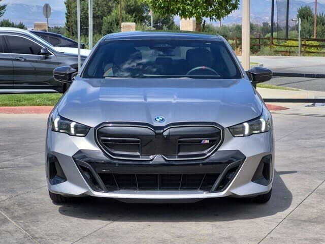 2024 BMW i5