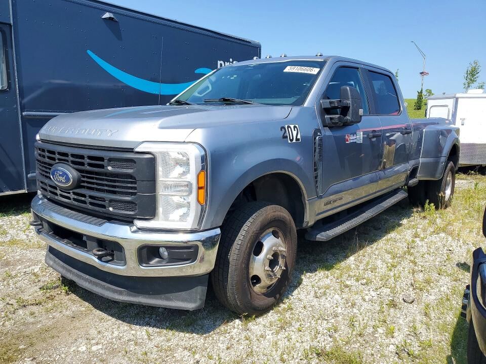 2023 FORD F-350