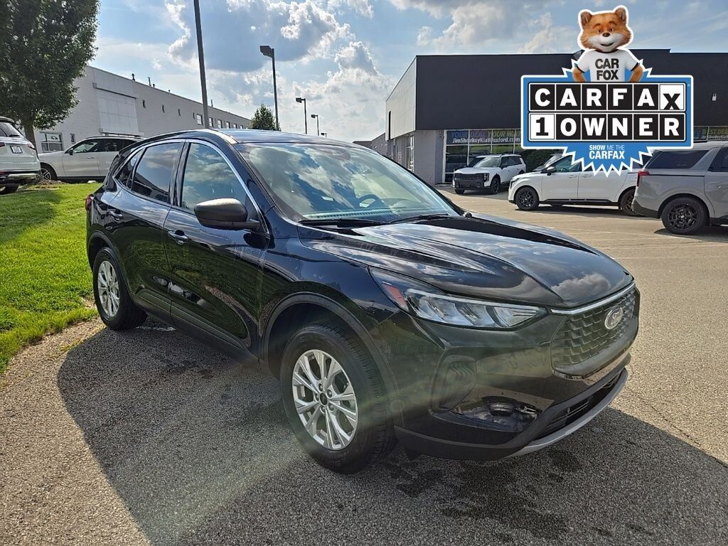 2024 FORD Escape