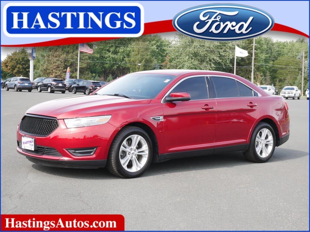2013 FORD Taurus