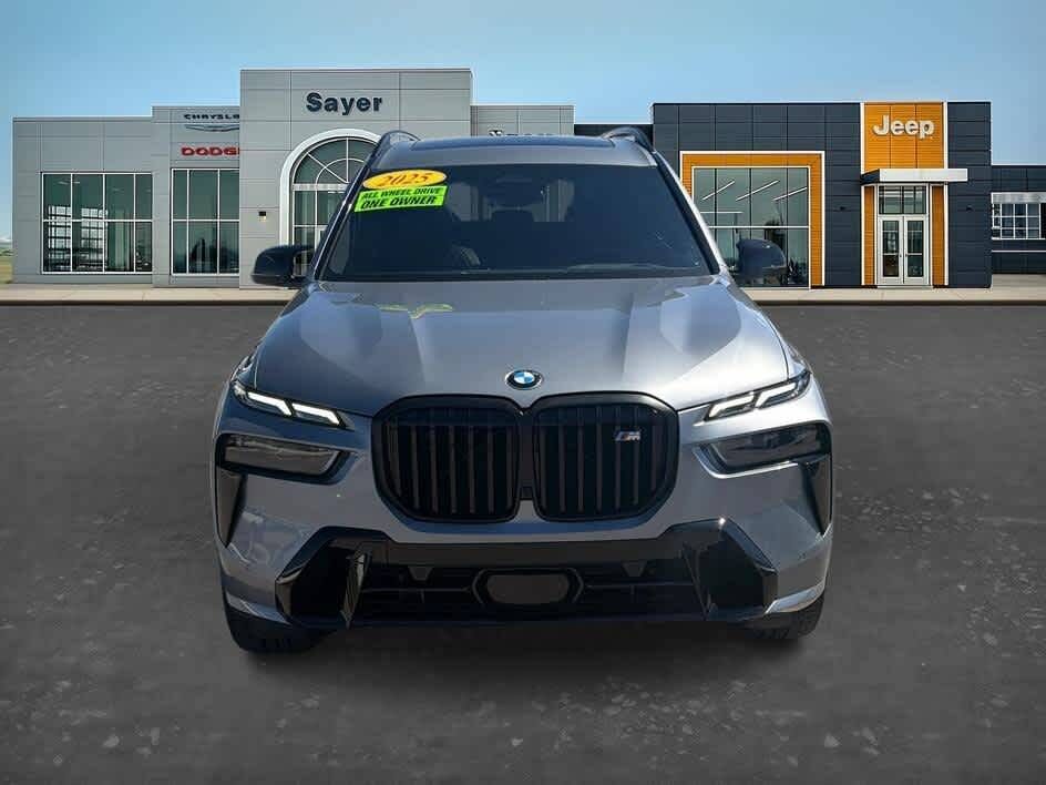 2025 BMW X7