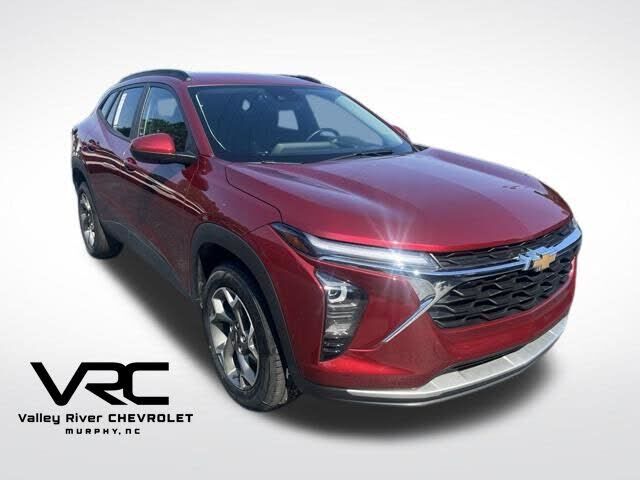 2024 CHEVROLET Trax