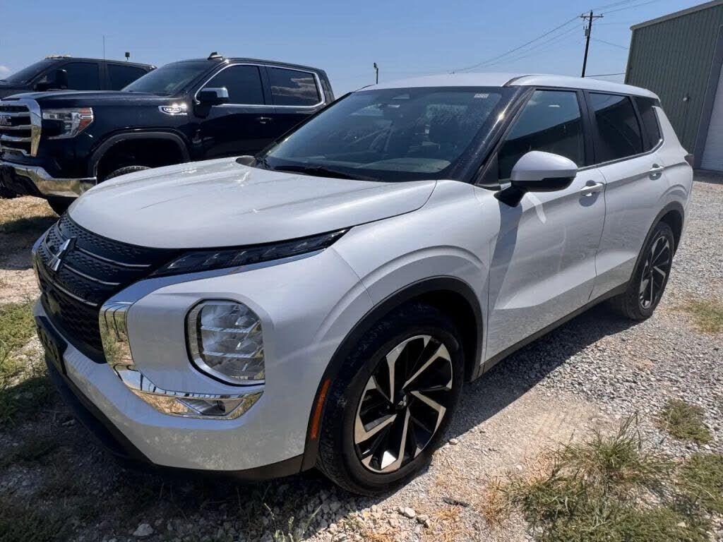 2022 MITSUBISHI Outlander