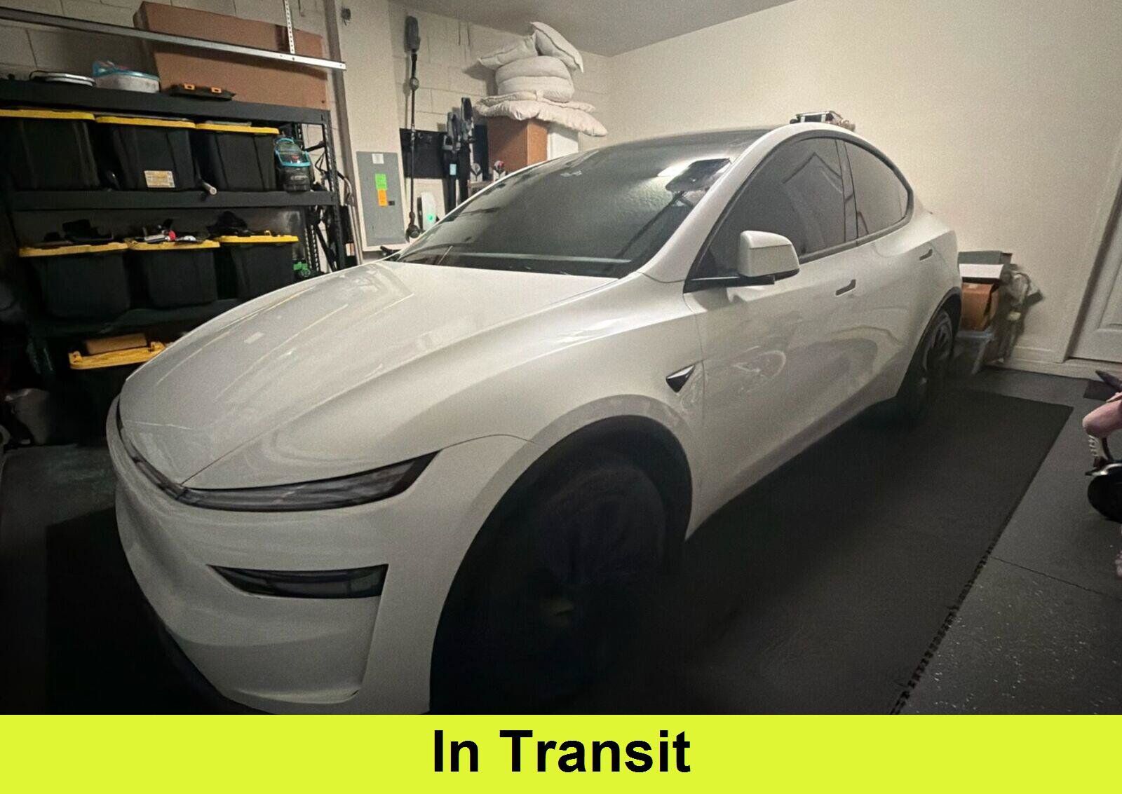 2026 TESLA Model Y