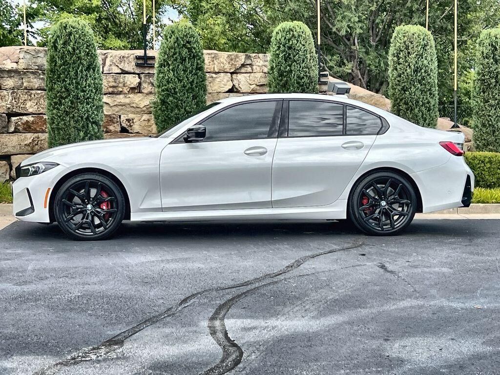 2026 BMW 330i