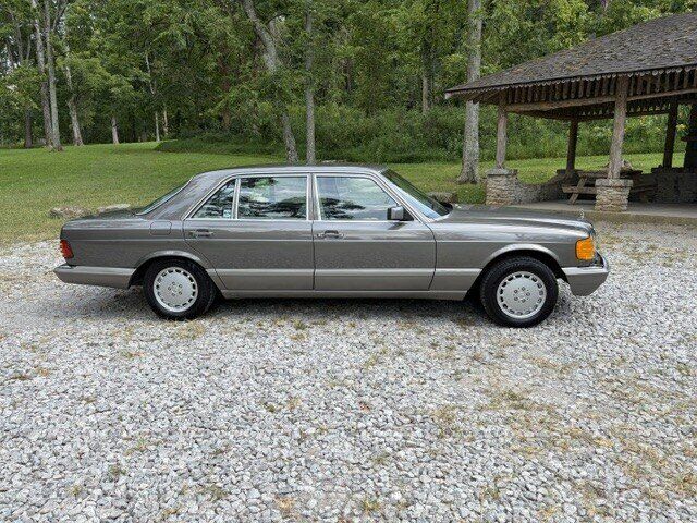 1986 Mercedes-Benz 560