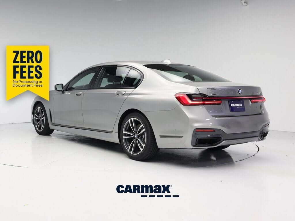 2021 BMW 740i