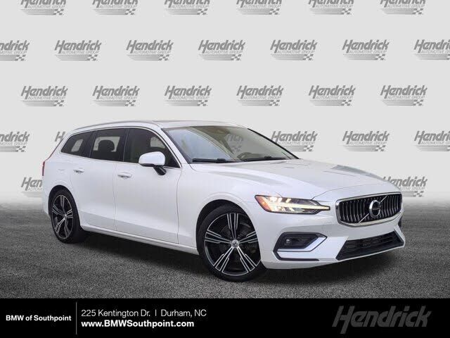 2020 VOLVO V60