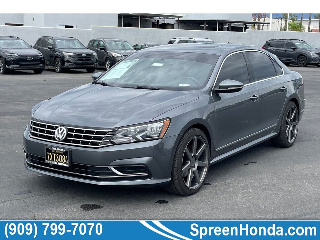 2017 VOLKSWAGEN Passat