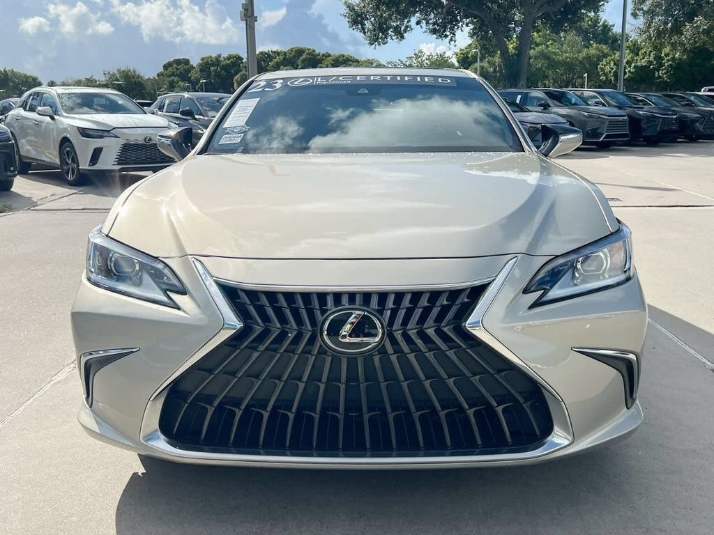 2023 Lexus ES