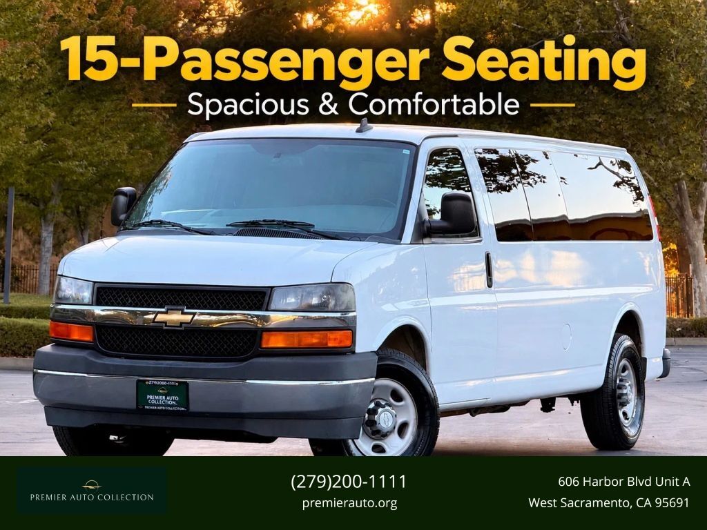 2017 CHEVROLET Express
