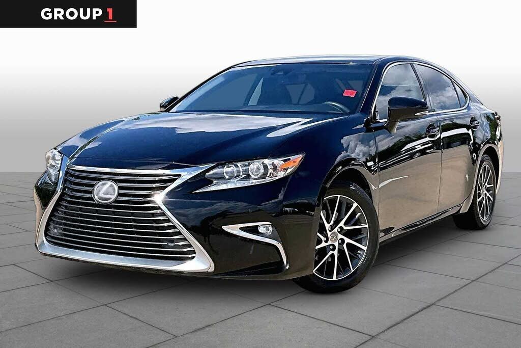 2018 LEXUS ES