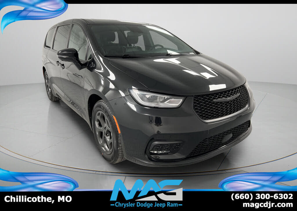 2023 CHRYSLER Pacifica