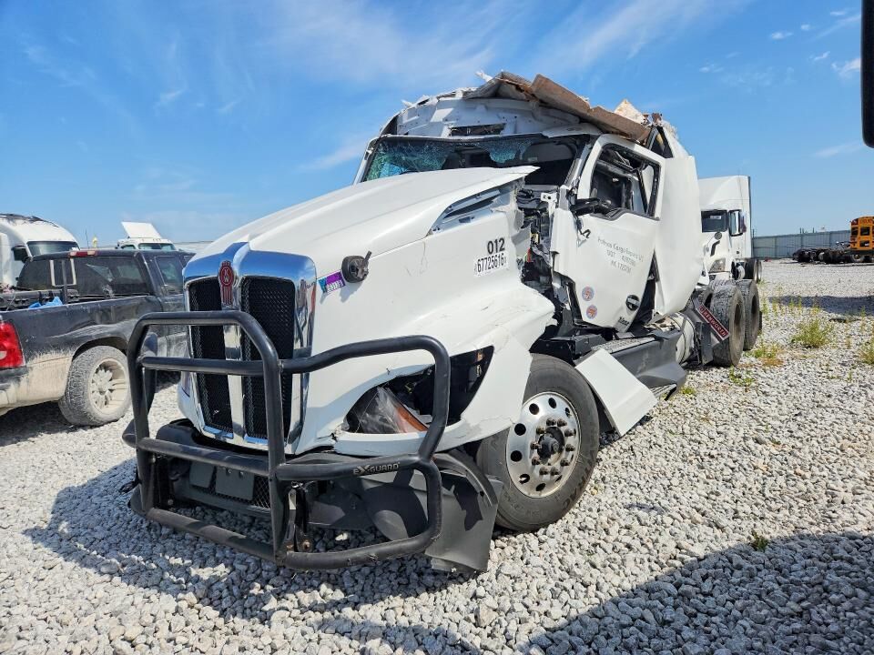 2025 KENWORTH T680