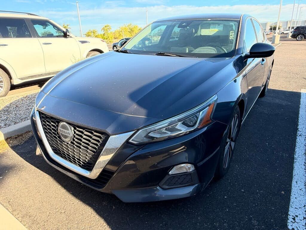 2022 NISSAN Altima