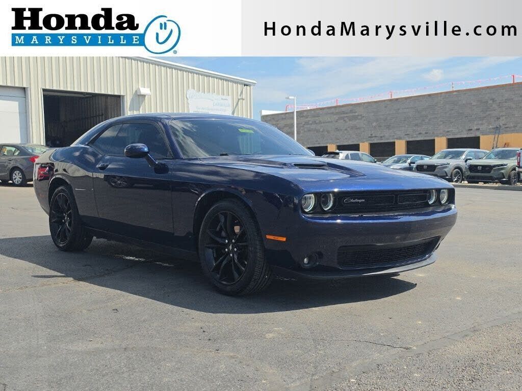 2017 DODGE Challenger