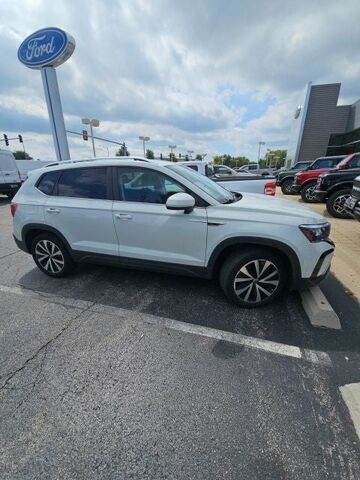 2022 VOLKSWAGEN Taos