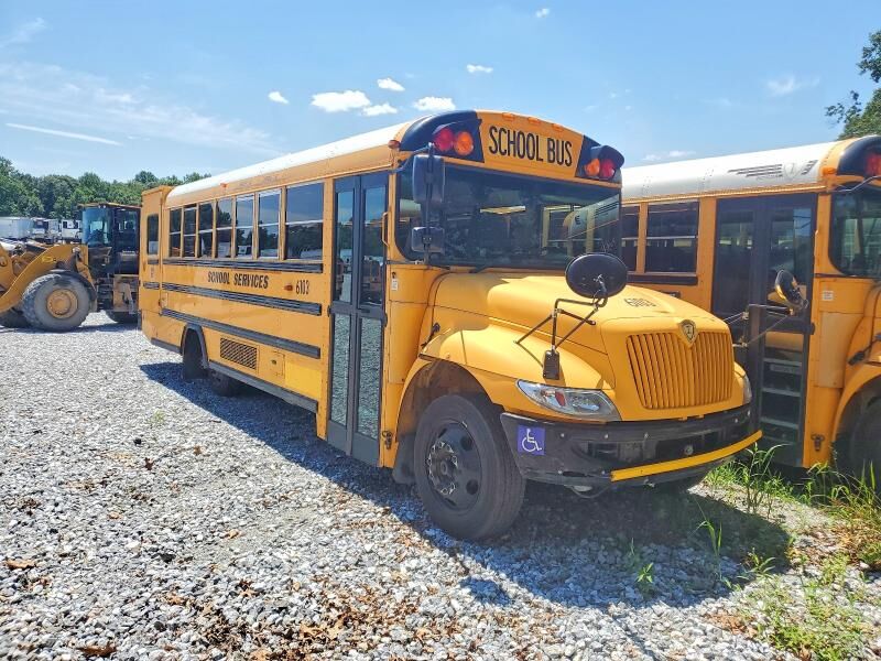 2015 IC BUS PB105