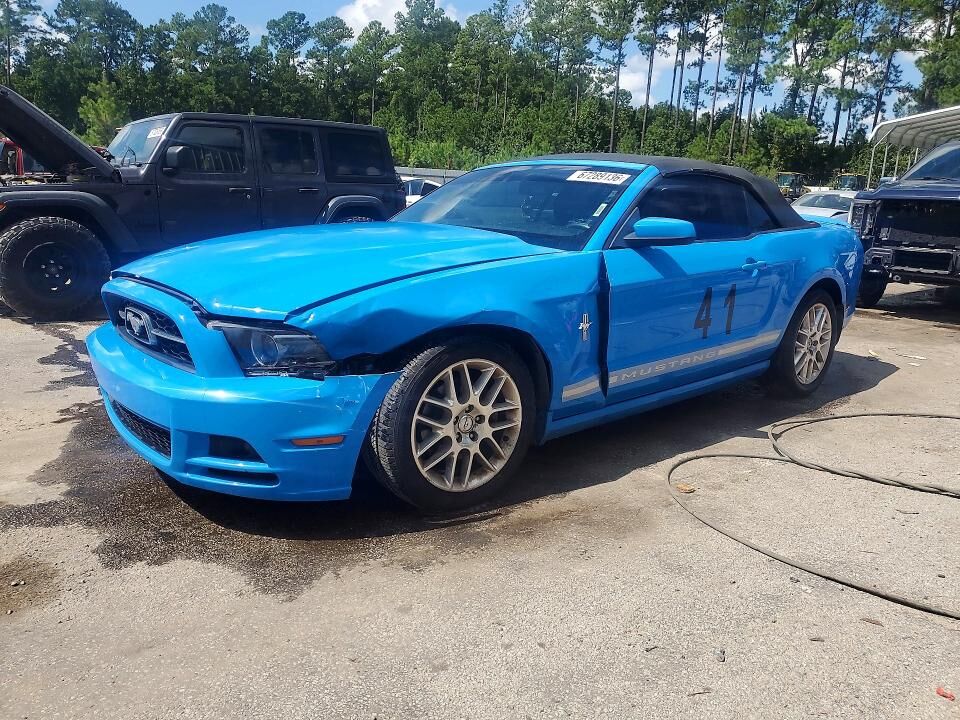 2013 FORD Mustang