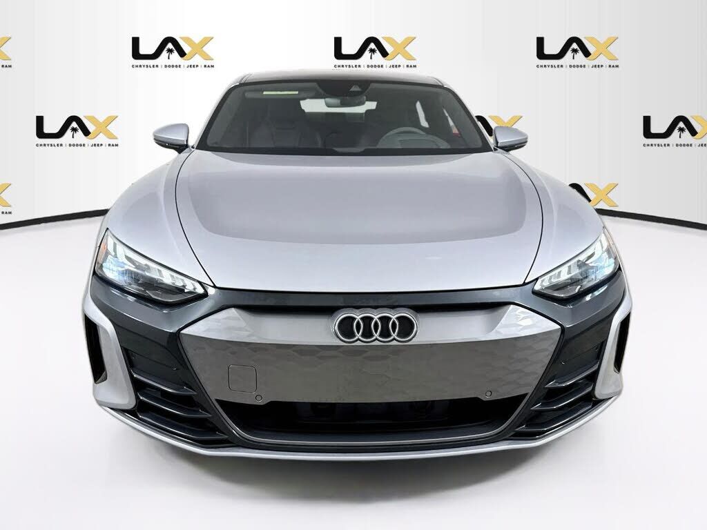 2022 Audi e-tron