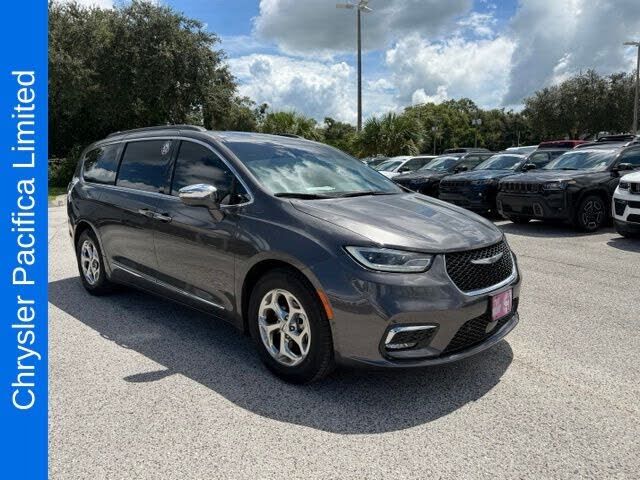 2022 CHRYSLER Pacifica