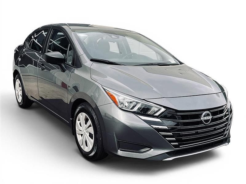 2024 NISSAN Versa