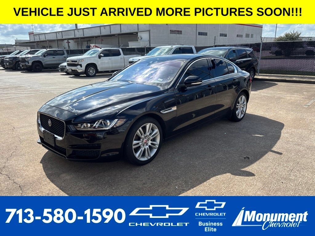 2019 JAGUAR XE