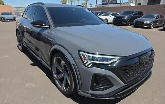 2024 Audi SQ8
