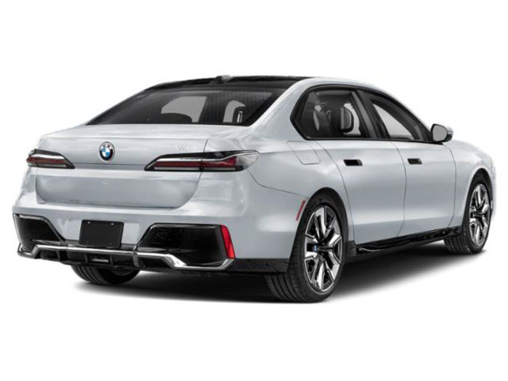 2026 BMW 740i
