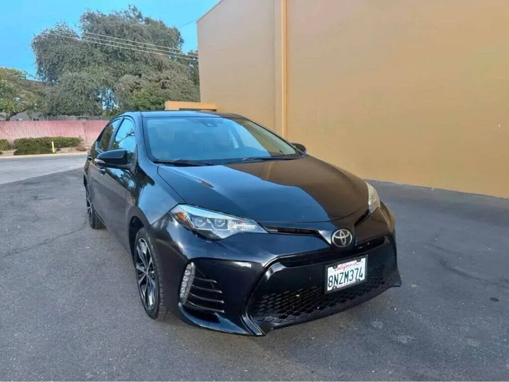 2018 TOYOTA Corolla
