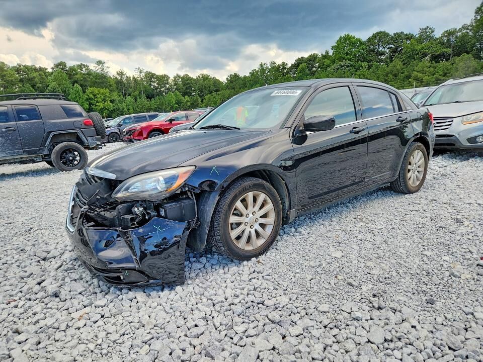 2013 CHRYSLER 200