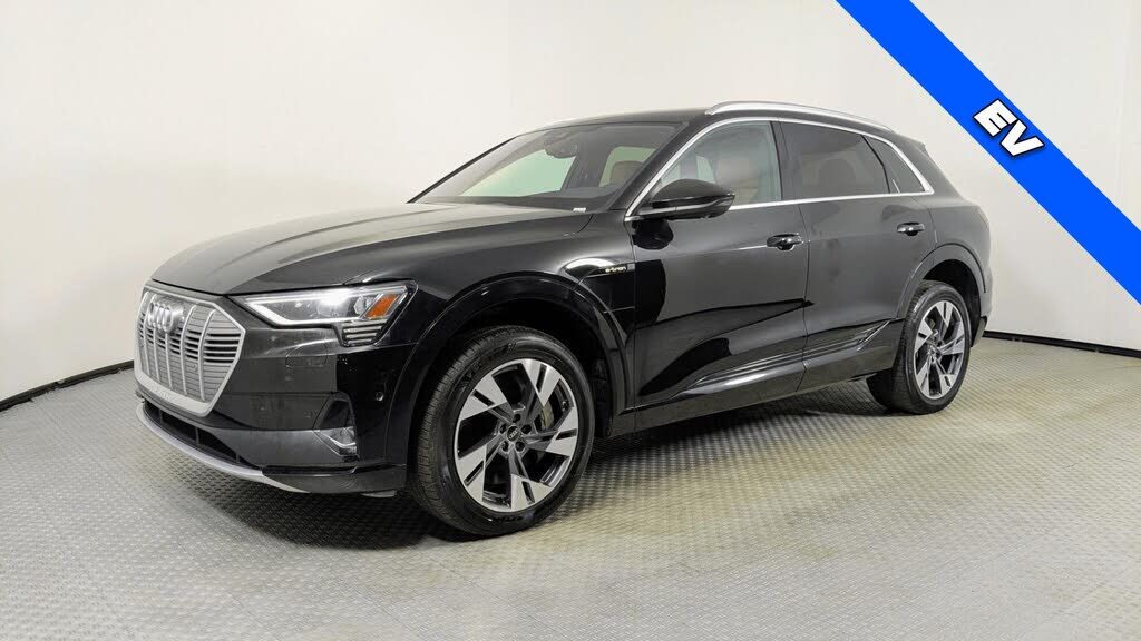2022 Audi e-tron